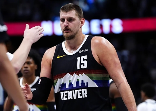 david-adelman-menyebut-jokic-ingin-segera-bermain