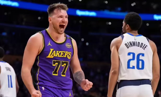 Luka Dončić Pimpin Lakers Lawan Suns Malam Ini