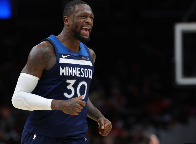 julius-randle-dibuat-susah-oleh-austin-reaves