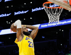 LeBron James Diprediksi Akan Kembali ke NBA Secepatnya