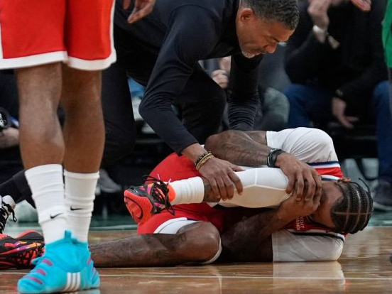 clippers-harus-absenkan-derrick-jones-jr-akibat-cedera