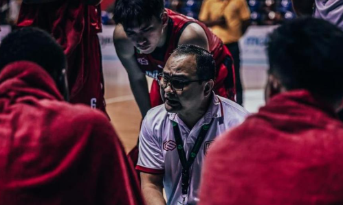 pelatih-visioner-basket-hadirkan-strategi-menyerang-gila