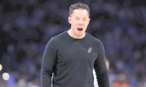 Mitch Johnson Memarahi Pemain Spurs Usai Kalah dari Blazers