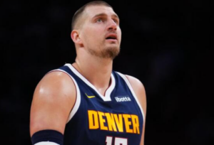 Chris Finch Menilai Rudy Gobert Itu Penghancur Adebayo